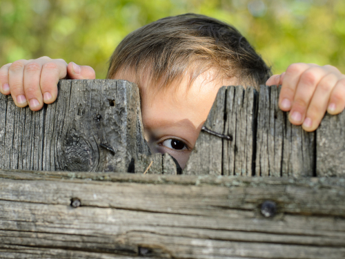 Kinder und Bagger – Zeit für Wahrnehmung - Foto iStock © ampak