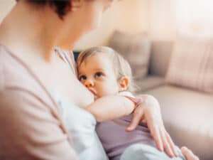 Wenn Babys weinen und niemand mehr zuhört 2a - Foto iStock © MarkoNOVKOV