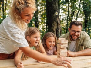 Alkohol in der Schwangerschaft - Aufklärung, Schutz und Hilfe für Familien - Foto3 AdobeStock © Zamrznuti tonovi